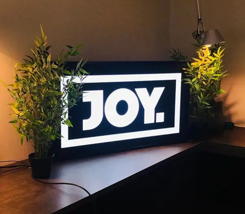 custom-light-box-led-lightbox-joy-min