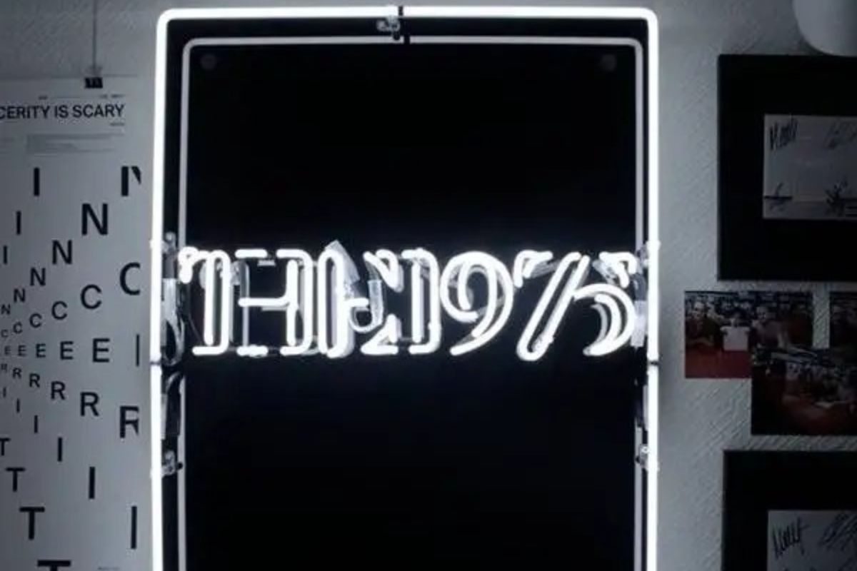 real-neon-signs-the-1975-min